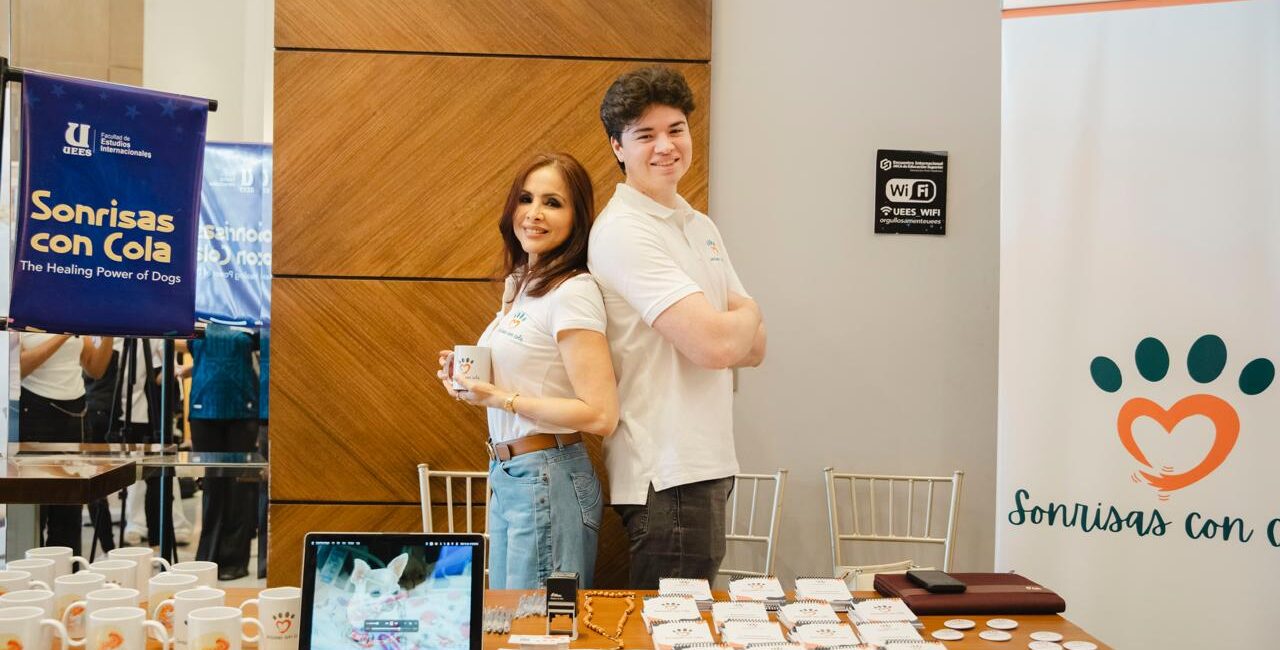 Sonrisas con Cola compartió su misión en el Intercultural Day de UEES Internacional